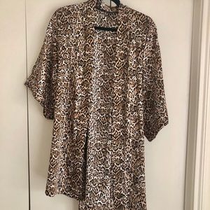 Victoria’s Secret Leopard Robe - S/M
